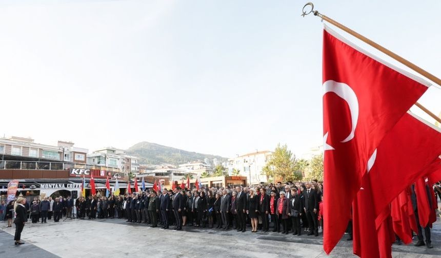 Narlıdere, Atatürk’ü saygı ve minnetle andı!