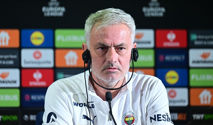Fenerbahçe’de derbi öncesi: Mourinho’nun koltuğu sallanıyor