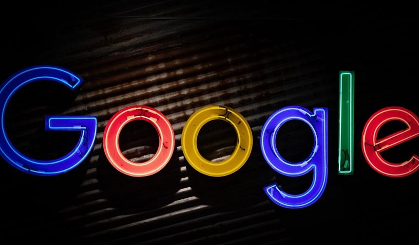 Google.com birkaç dakikalığına el değiştirdi!