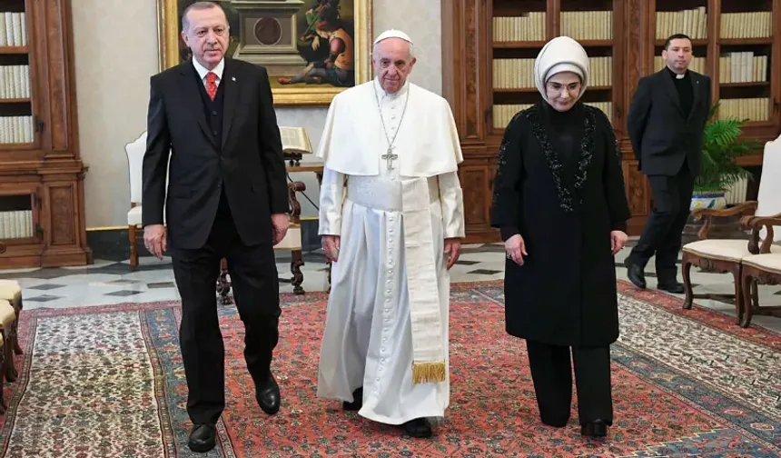 Cumhurbaşkanı Erdoğan'dan Papa 14. Leo'ya tebrik mektubu