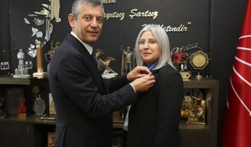 Eski Cumhurbaşkanı Yardımcısı AK Partili Fuat Oktay’ın eski eşi CHP'ye katıldı