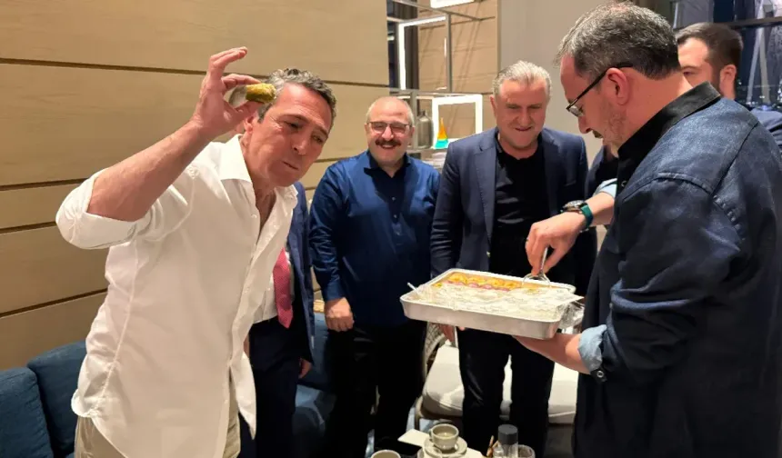 Ali Koç'tan Sözcü'ye baklava cezası