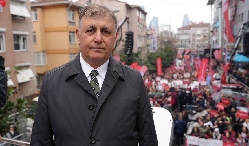 Cemil Tugay'dan grev açıklaması: Sokaklarda güç gösterisi ortaya koyma peşindeler