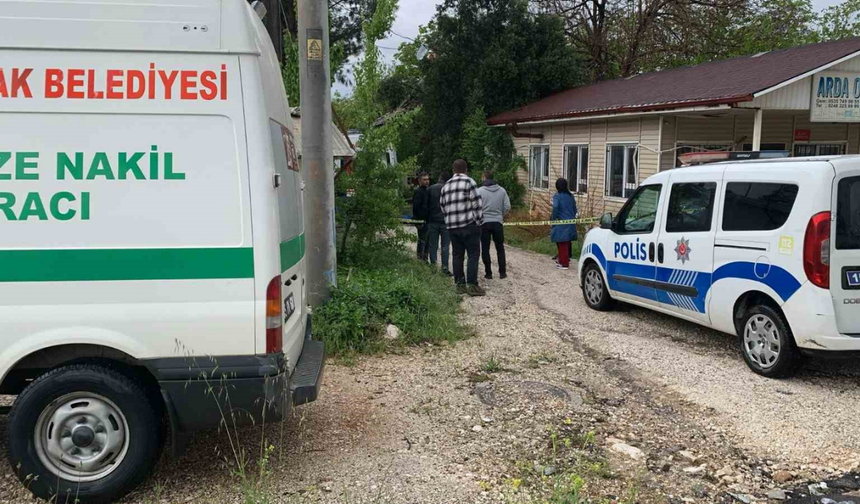 Alzheimer hastası kadın yol kenarında ölü bulundu!