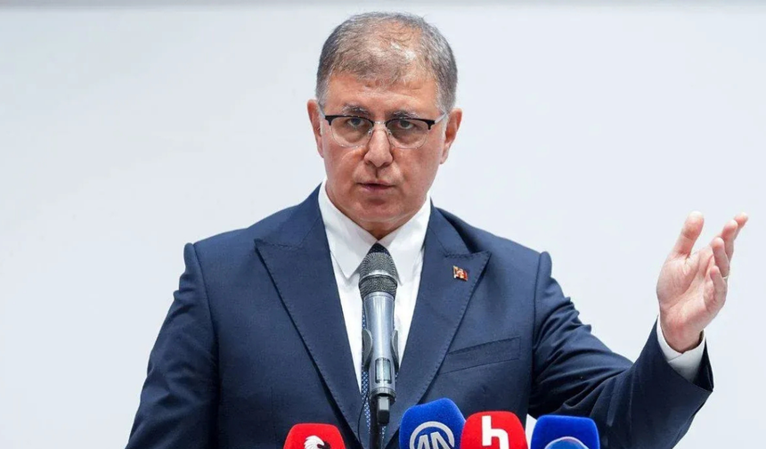 Cemil Tugay: "Parti değiştirmek aileyi değiştirmek gibidir"