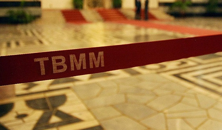 TBMM önünde aracını yakan şahıs tutuklandı