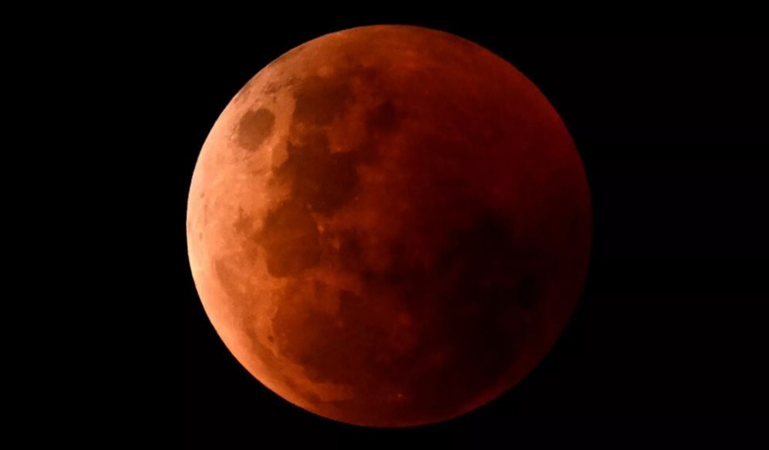 Hafta sonu Türkiye’de Kanlı Ay Tutulması görülecek