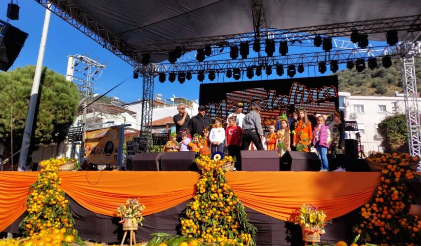 Mandalina Festivali’nde duygusal an: Beni yarışmaya babam hazırladı