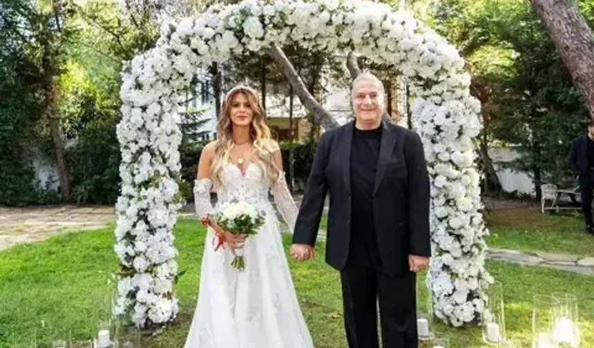 7 aylık evlilikte yollar ayrıldı: Mehmet Ali Erbil 6. kez boşandı