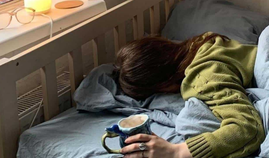 Uyku, iştah ve çökkünlük alarmı: Kış depresyonu basit bir yorgunluk değil