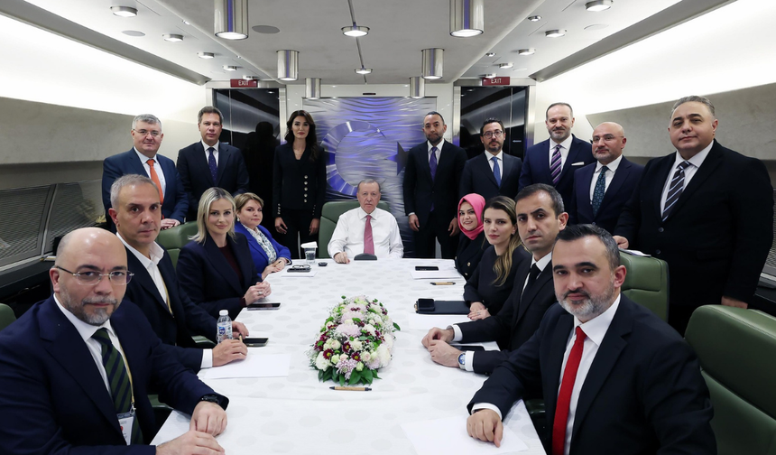 Cumhurbaşkanı Erdoğan: Milyonlarca lira transfer ücreti alan insanlar, bu işin içerisine nasıl bulaşır, nasıl girer?