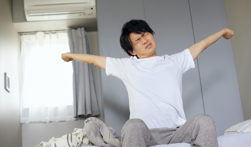 Mevsim geçişlerinde uykusuzluğa dikkat: Kaliteli uyku için uzmanından öneriler