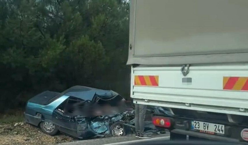 Menderes-Gümüldür Karayolu’nda feci kaza: 2 ölü, 1 yaralı