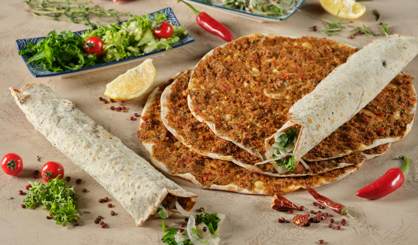 Ünlü isim fit kalmak için lahmacunu 1 saatte yedi