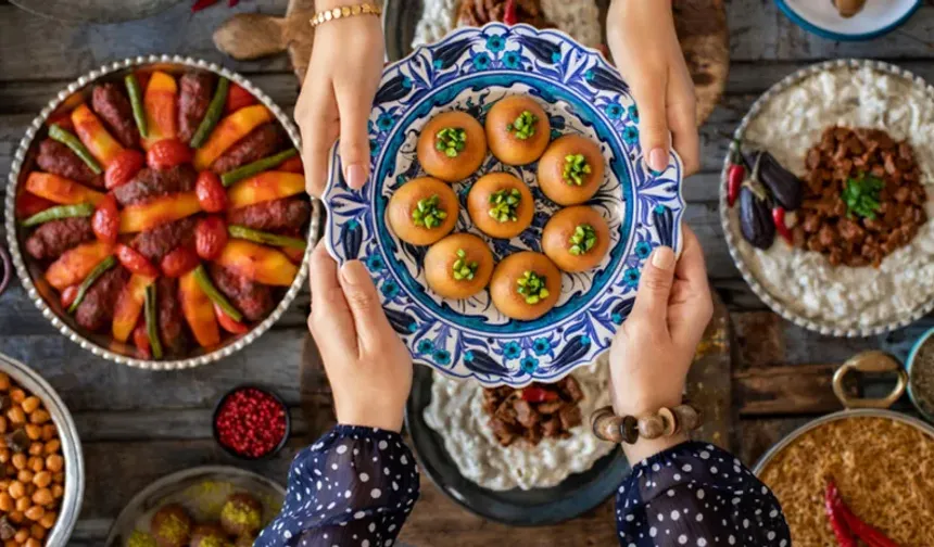 Bayramda tatlıya denge uyarısı: Kritik beslenme önerileri