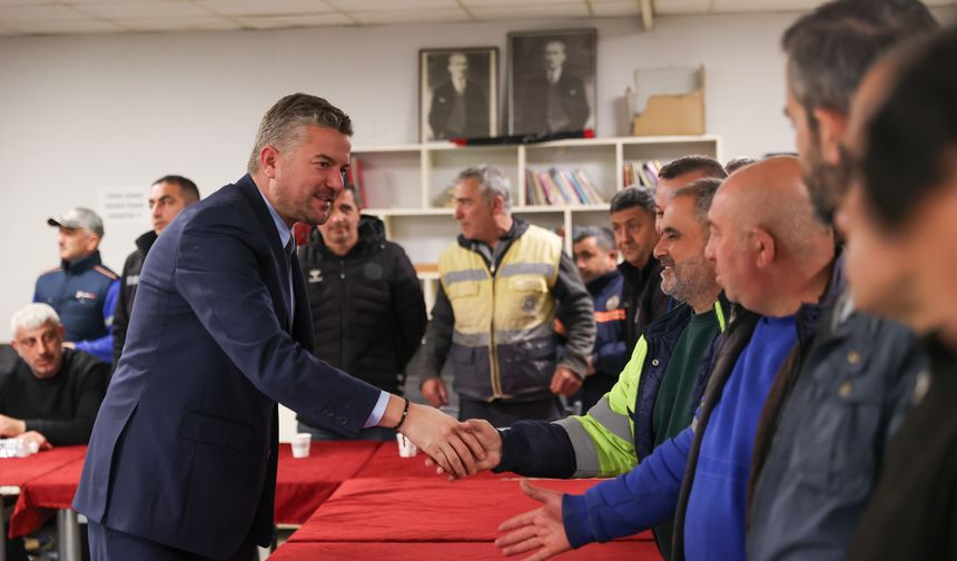 Buca’da Başkan Duman’dan sıcak bayramlaşma