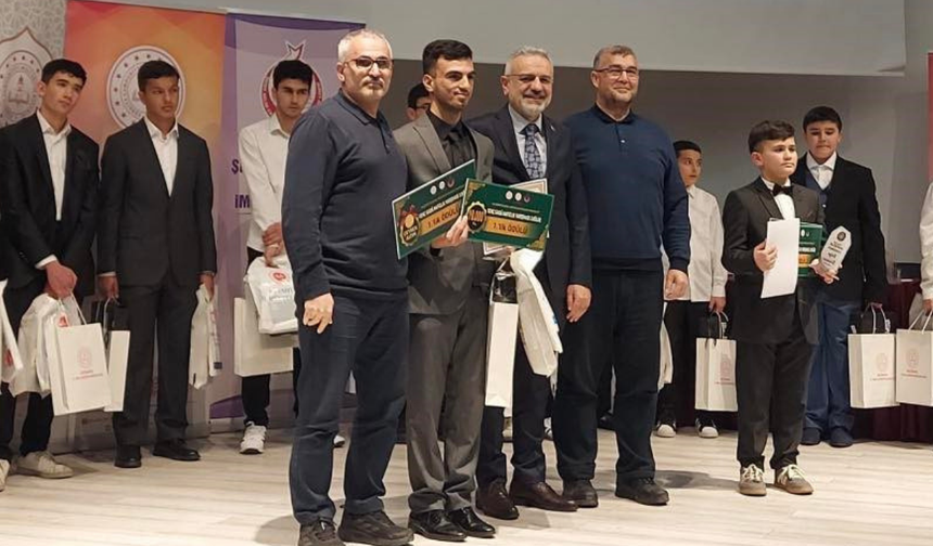 Kur’an-ı Kerim’i güzel okuma yarışmasında Aliağalı öğrenci Ege Bölge Birincisi oldu