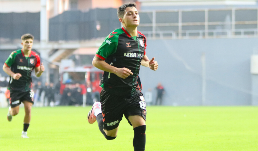 Karşıyaka’nın genç yıldızı Berat Şahin dikkat çekiyor