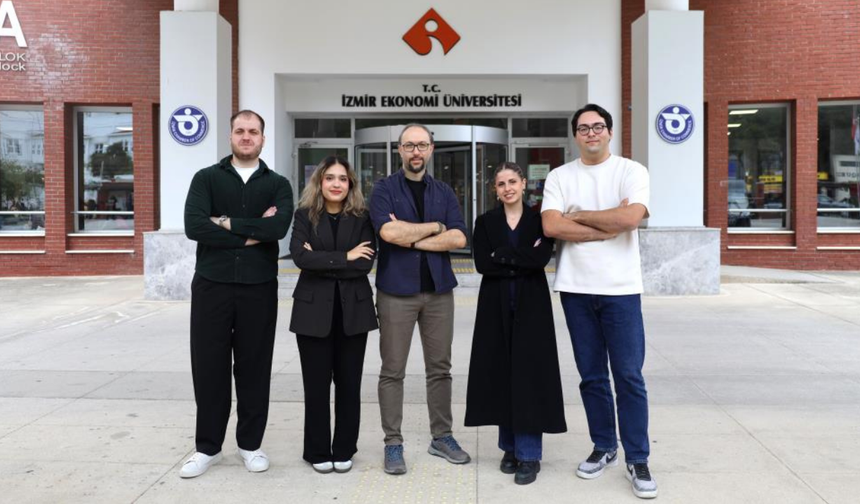 İzmir Ekonomi öğrencilerinden deprem odaklı tasarım finale kaldı