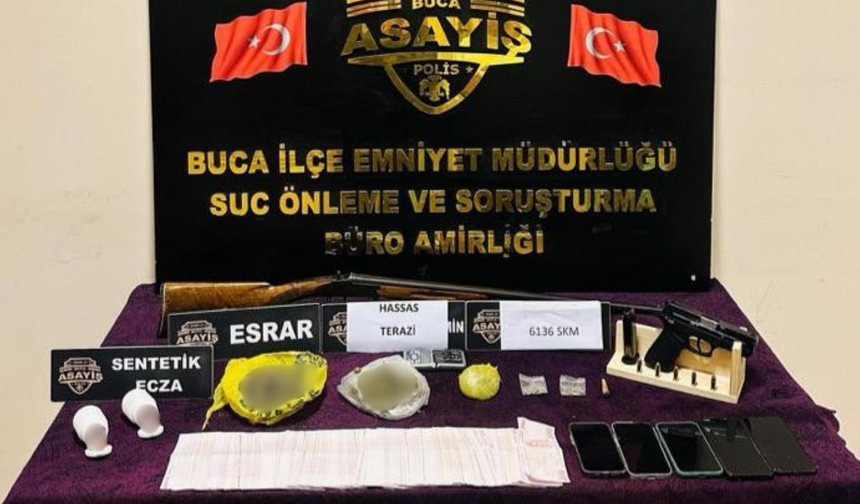 İzmir'de uyuşturucu operasyonunda 5 şüpheli gözaltına alındı