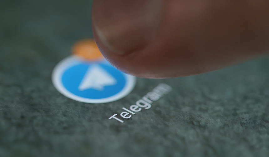 Apple'dan Telegram'a geçici yasak! App Store'dan kaldırıldı