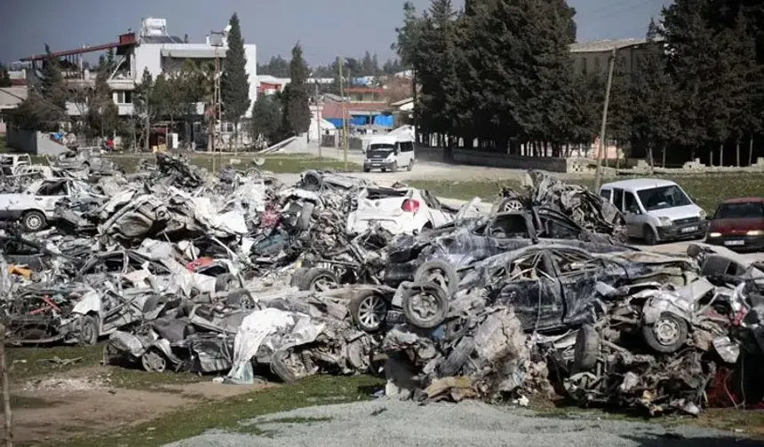 İzmir'in de aralarında olduğu 15 ilde sahte ekspertiz operasyonu: 27 gözaltı