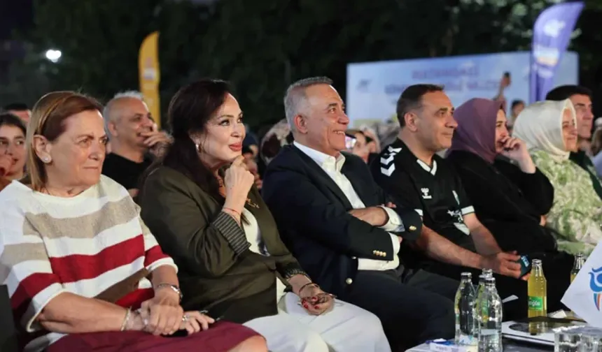 Türkan Şoray’dan Kadir İnanır’a duygusal veda: Her zaman kalbimde olacak