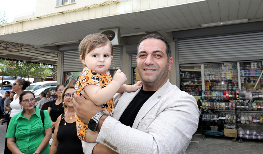 Narlıdere Belediyesi’nden yeni doğan bebeklere “Anne Bebek Çantası” desteği