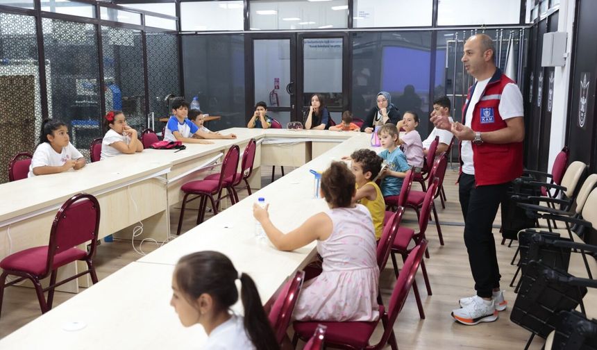 Konaklı çocuklara afet bilinci eğitimi: Deprem tatbikatıyla öğrendiler