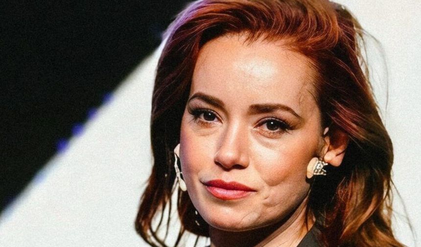 Özgü Namal'a yeni dizi teklifi! Show TV'nin "Cevher" projesi için görüşmeler başladı