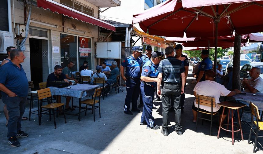 Efes Selçuk’ta kaldırım işgallerine zabıta denetimi
