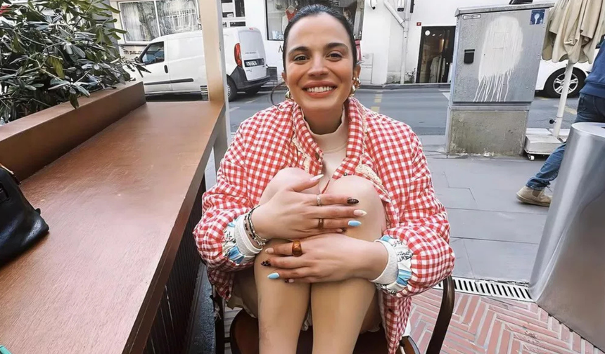 Aslı Bekiroğlu 9'uncu kez ameliyat olacağını duyurdu