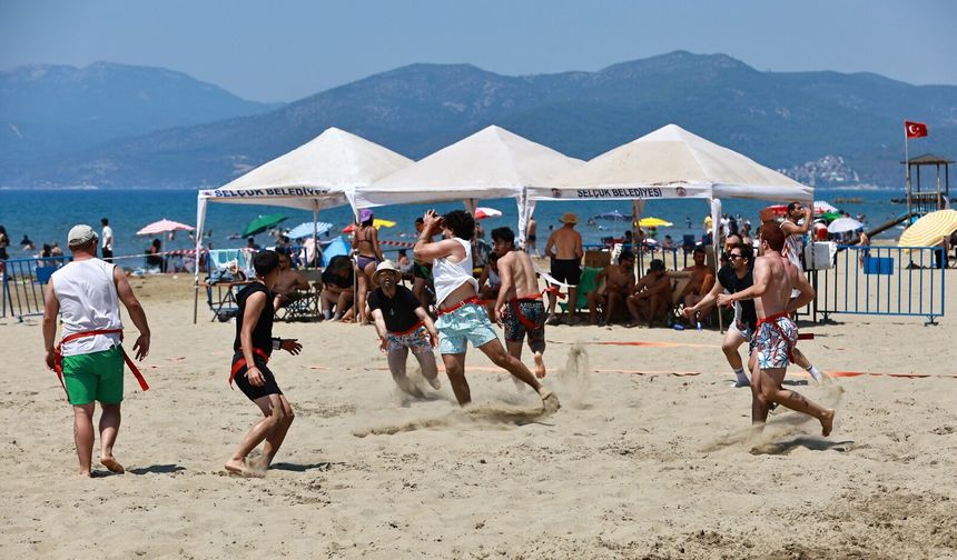 Pamucak’ta Beach Flag heyecanı! 14 takım ve 150 sporcu mücadele etti