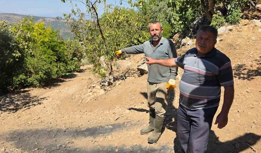 Tire Akçaşehir’de yol isyanı: Vatandaşlar çözüm bekliyor