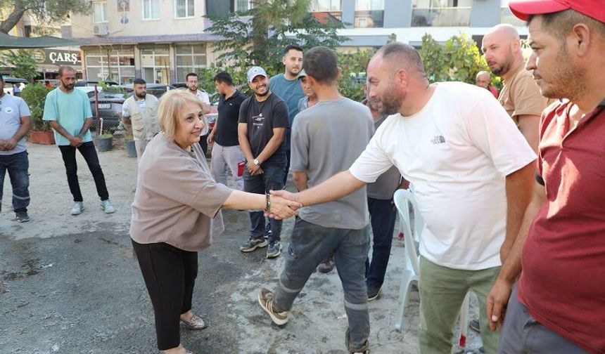 Menderes’te Başkan Vekili Asuman Şen saha personeliyle buluştu