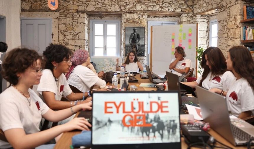 Çeşme’nin kurtuluş hikâyesi gençlerle yeniden yazılacak! 10 kilometrelik rota keşfedilecek