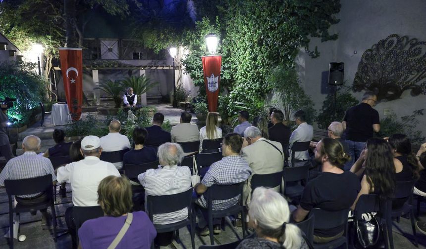İzmir’in sembol lezzetleri Kemeraltı’nda hayat buluyor: Gastronomi mirası masaya yatırıldı