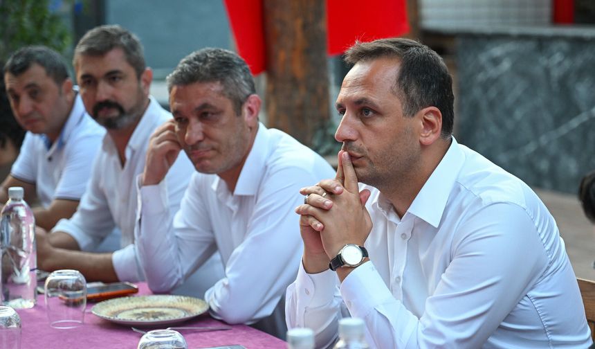 Başkan Eşki’den zabıtaya tam destek: Hepinizden razıyım, Bornova için birlikte çalışacağız