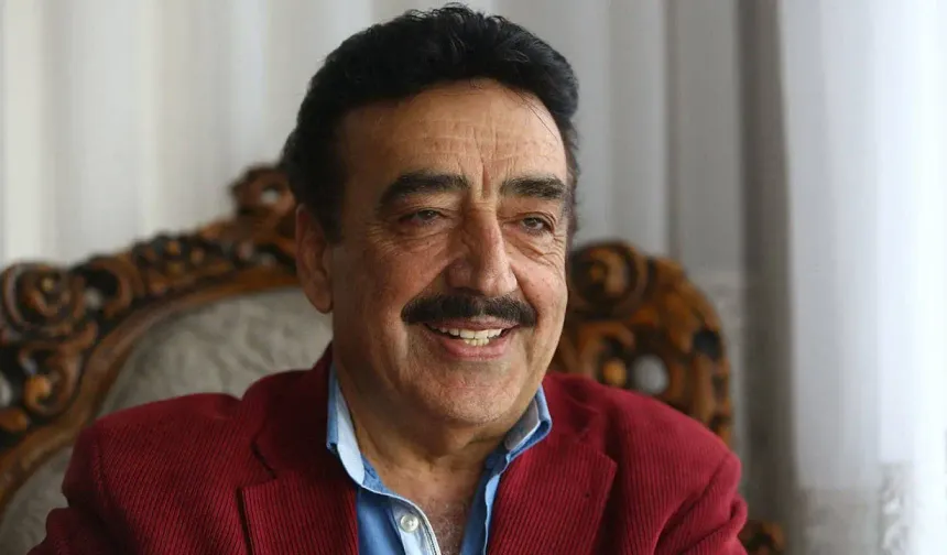 Hakkı Bulut sahnede fenalaştı: Hastaneye kaldırıldı