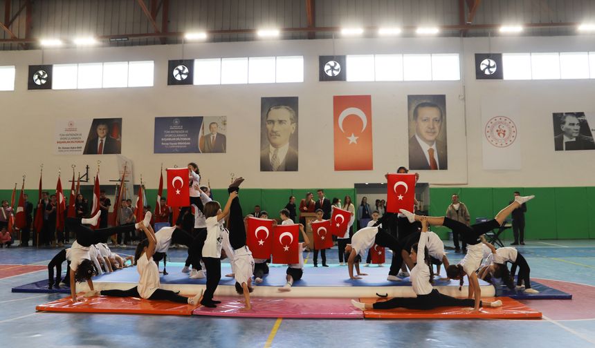 Bayındır’da Cumhuriyet’in 103. yılı törenlerle kutlandı