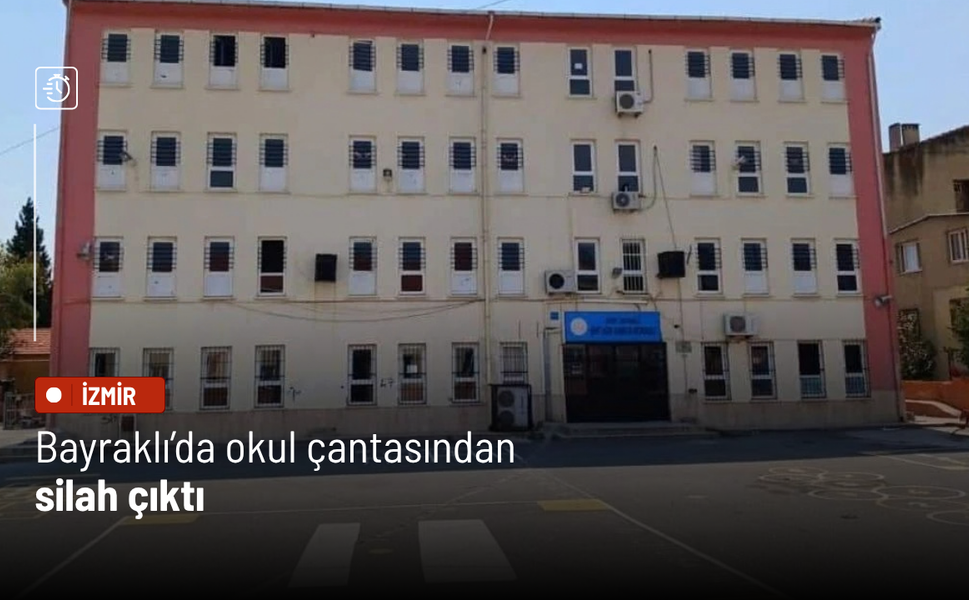 Bayraklı’da okul çantasından silah çıktı