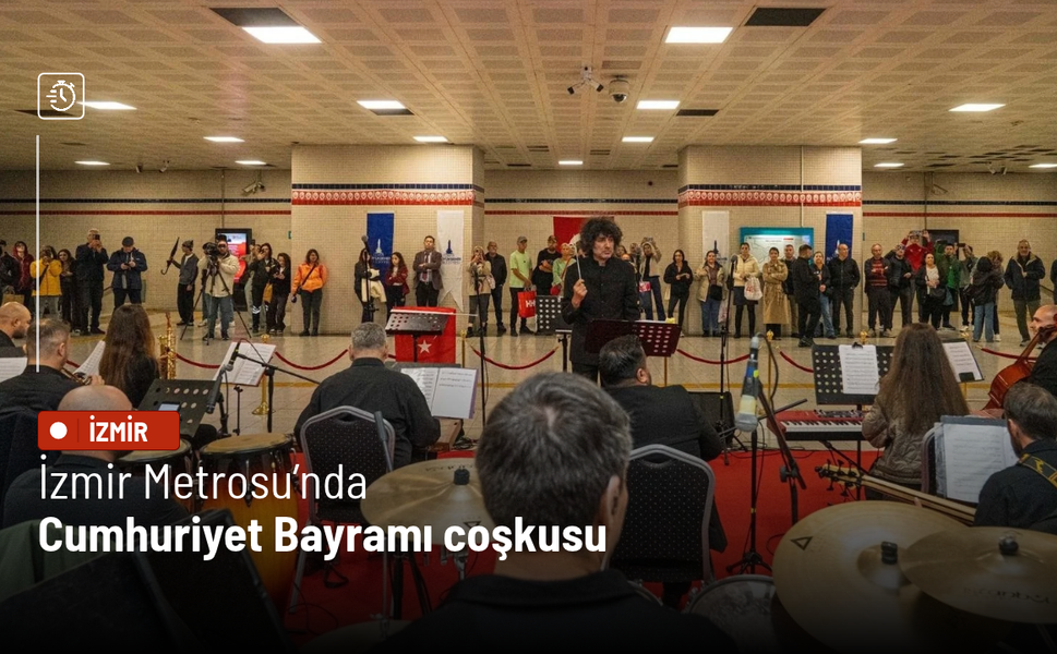 İzmir Metrosu’nda Cumhuriyet Bayramı coşkusu