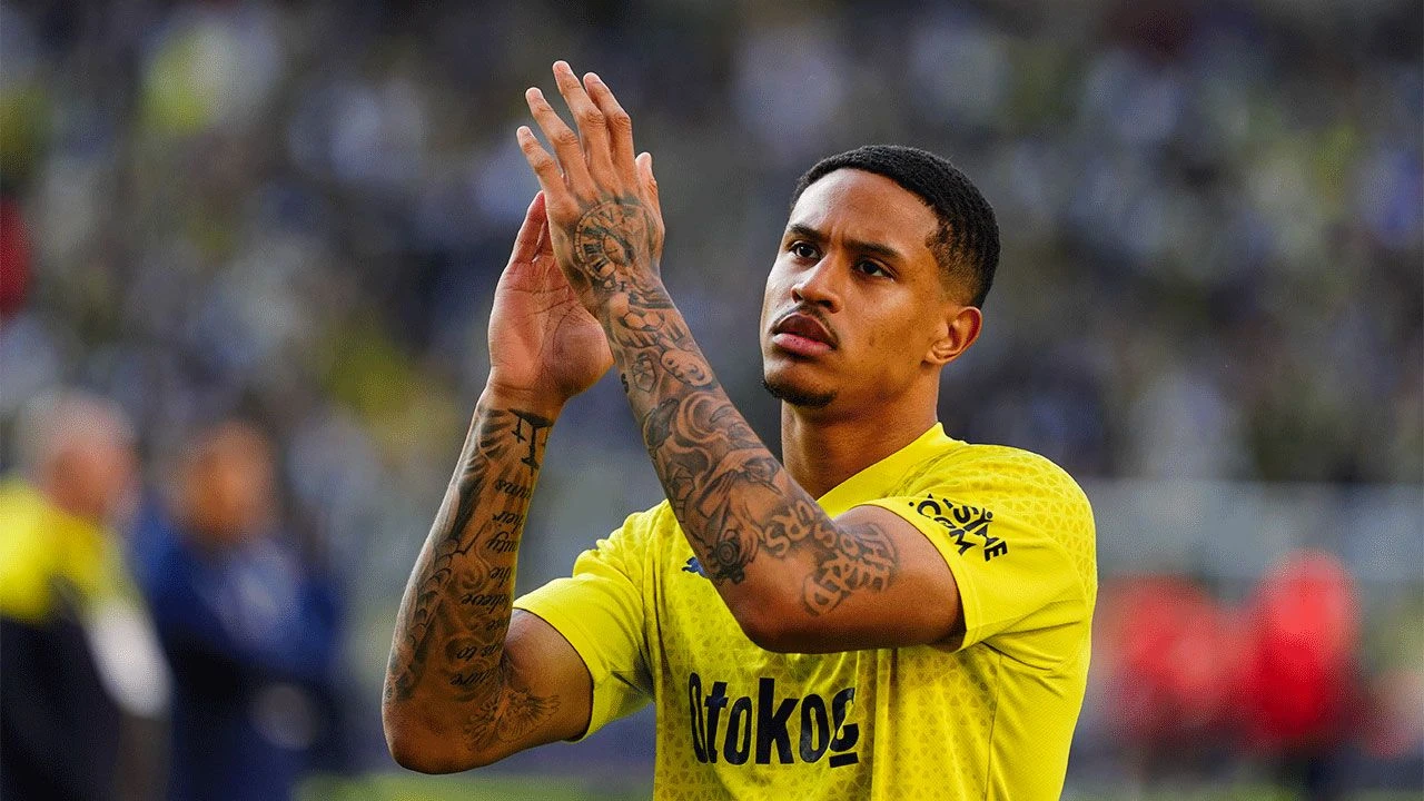 Jayden Oosterwolde Uzun Süre Sahalarda Olamayacak!