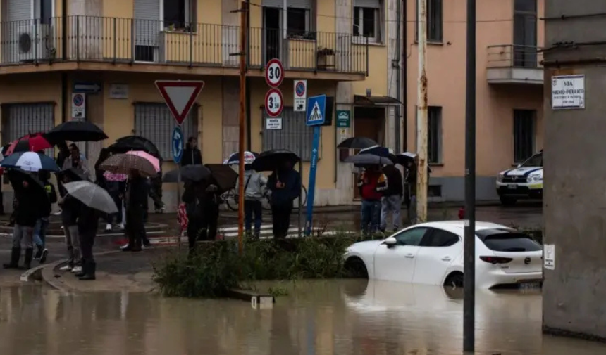 Italya'daki Türkler Dikkat (1)