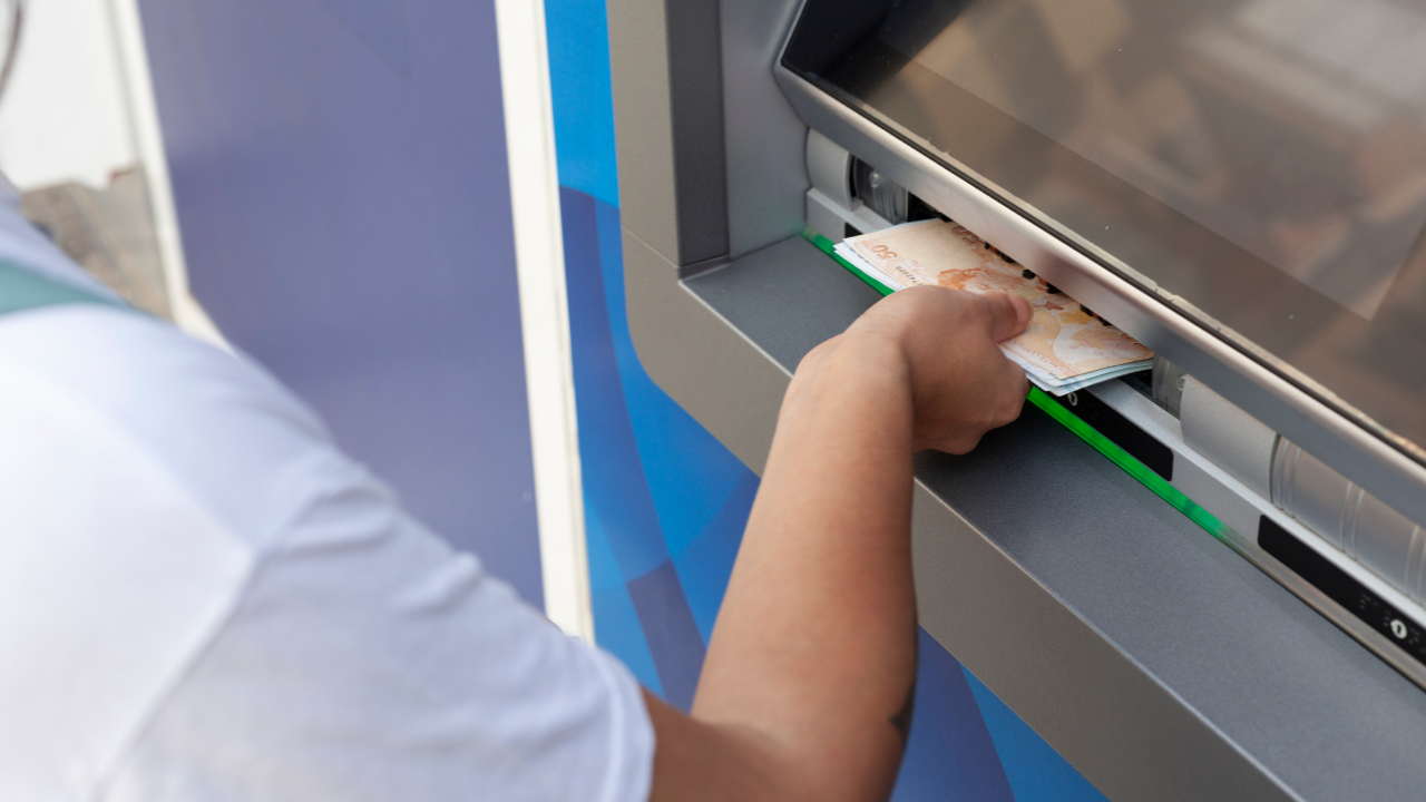 Atm’lerde Yeni Dönem Başlıyor Bakın Hangi Sorun Ortadan Kalkıyor! (3)