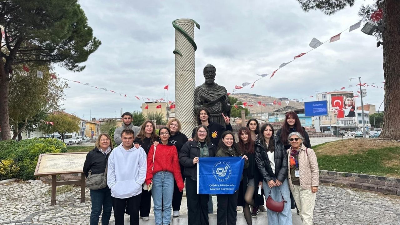 Büyükşehir Kitap Etkinliği Bergama