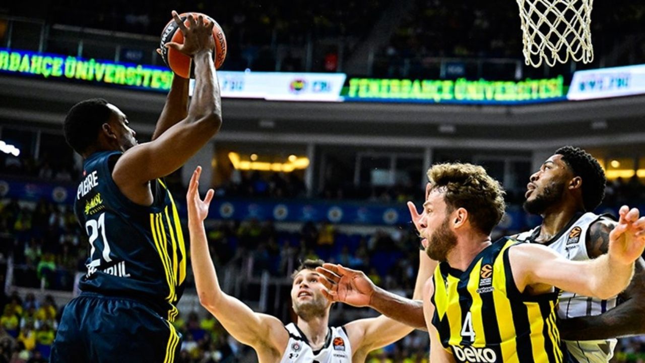 Fenerbahçe Beko, Onuralp Bitim’i Kadrosuna Kattı