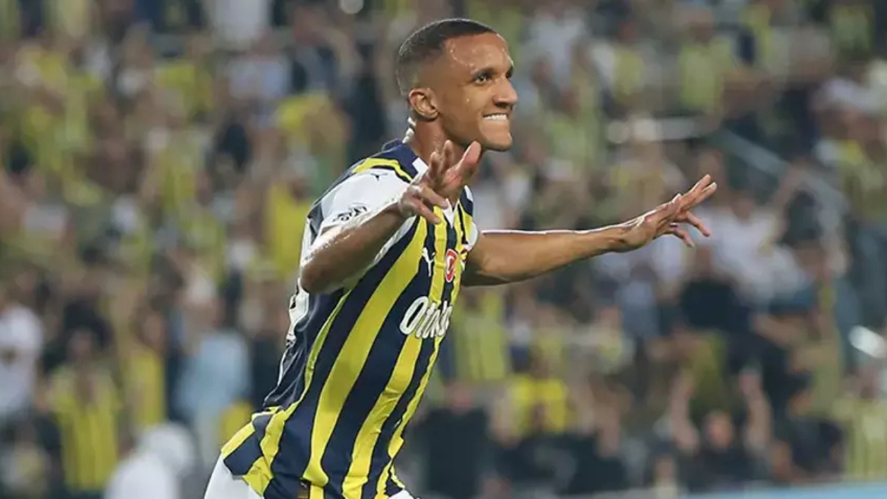 Fenerbahçe’de Sürpriz Ayrılık! Rodrigo Becao Ara Transferde Gidiyor Mu (1)