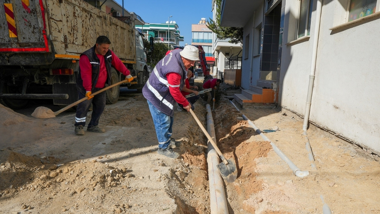 Gaziemir Belediyesi Yol Çalışması