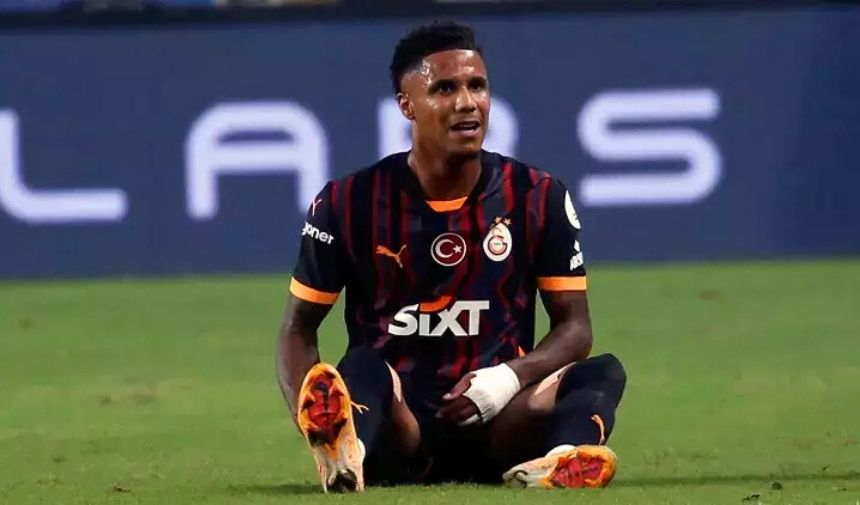 Ismail Jakobs Sakatlanma